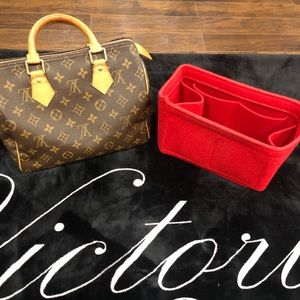 Louis Vuitton monogram speedy 25